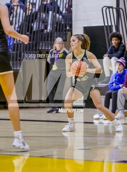 Thumbnail 2 in Rush-Henrietta @ Honeoye Falls-Lima photogallery.
