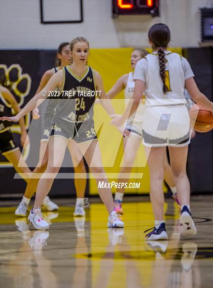 Thumbnail 2 in Rush-Henrietta @ Honeoye Falls-Lima photogallery.