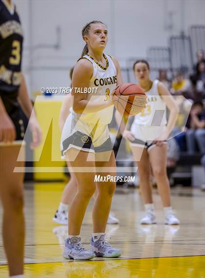 Thumbnail 2 in Rush-Henrietta @ Honeoye Falls-Lima photogallery.