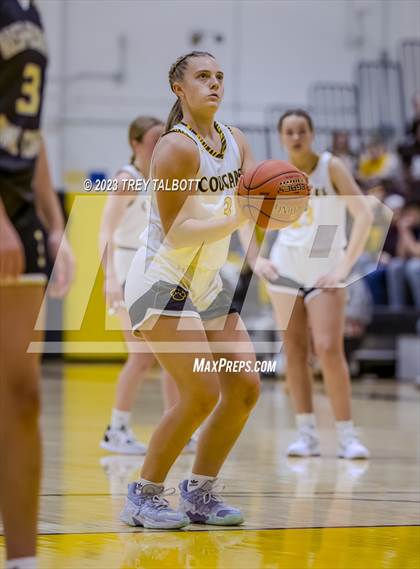 Thumbnail 3 in Rush-Henrietta @ Honeoye Falls-Lima photogallery.