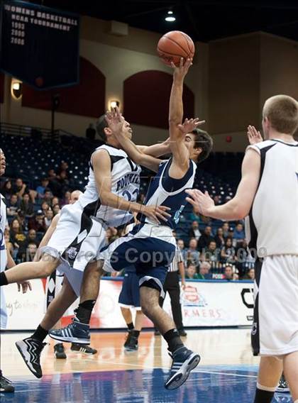 Thumbnail 2 in Foothills Christian vs Maranatha Christian (SDS D5 Final) photogallery.
