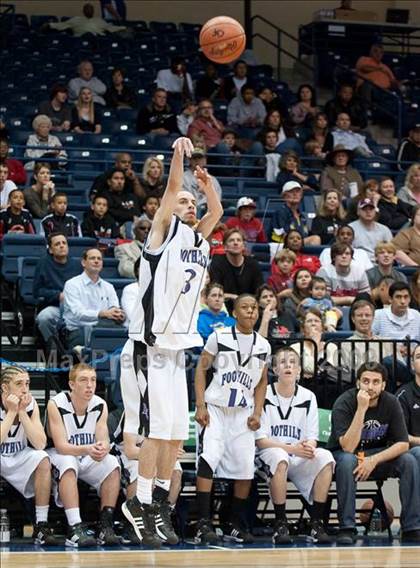Thumbnail 3 in Foothills Christian vs Maranatha Christian (SDS D5 Final) photogallery.