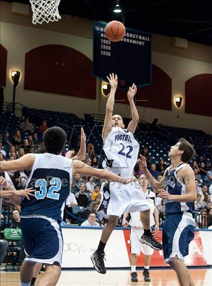 Thumbnail 2 in Foothills Christian vs Maranatha Christian (SDS D5 Final) photogallery.