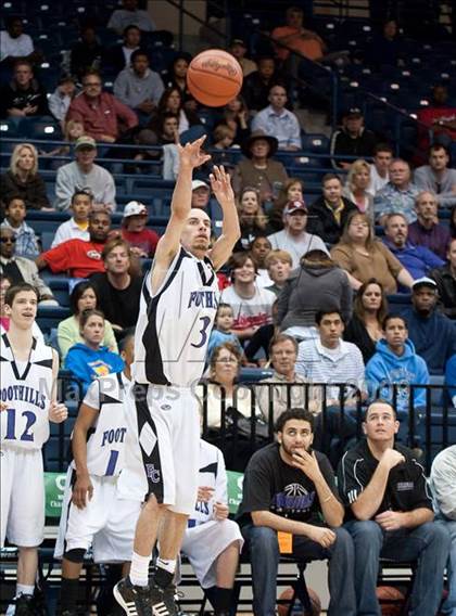 Thumbnail 3 in Foothills Christian vs Maranatha Christian (SDS D5 Final) photogallery.