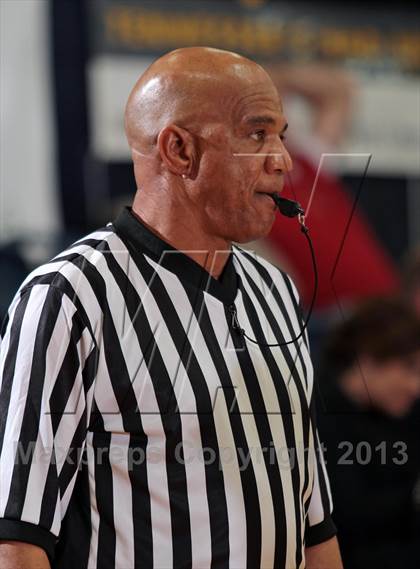 Thumbnail 2 in King's Academy vs. Tamassee-Salem (Seymour Christmas Classic) photogallery.