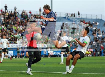 Thumbnail 2 in Walnut Grove vs. Southwest (UIL 5A Soccer Division I Final) photogallery.