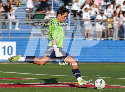 Thumbnail 3 in Walnut Grove vs. Southwest (UIL 5A Soccer Division I Final) photogallery.
