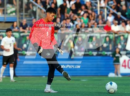 Thumbnail 2 in Walnut Grove vs. Southwest (UIL 5A Soccer Division I Final) photogallery.