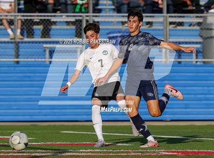 Thumbnail 3 in Walnut Grove vs. Southwest (UIL 5A Soccer Division I Final) photogallery.