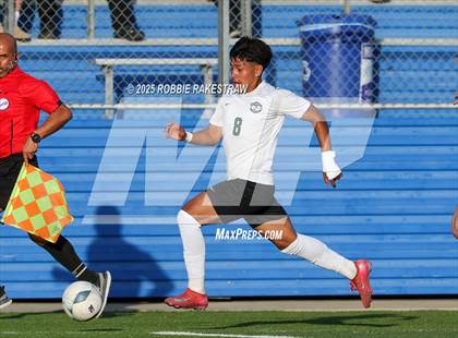 Thumbnail 3 in Walnut Grove vs. Southwest (UIL 5A Soccer Division I Final) photogallery.