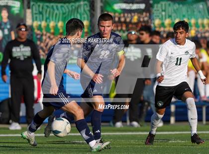 Thumbnail 2 in Walnut Grove vs. Southwest (UIL 5A Soccer Division I Final) photogallery.