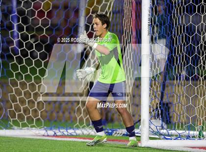 Thumbnail 1 in Walnut Grove vs. Southwest (UIL 5A Soccer Division I Final) photogallery.