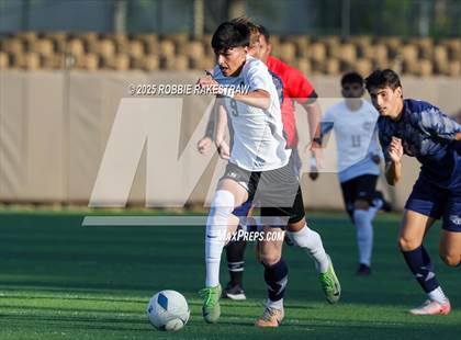 Thumbnail 3 in Walnut Grove vs. Southwest (UIL 5A Soccer Division I Final) photogallery.