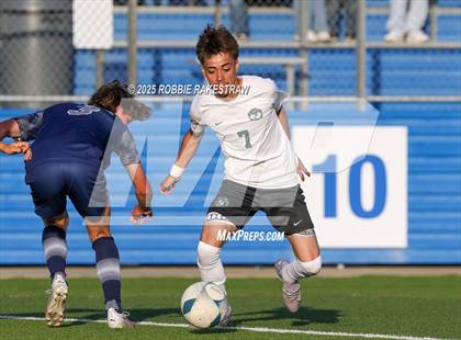Thumbnail 3 in Walnut Grove vs. Southwest (UIL 5A Soccer Division I Final) photogallery.