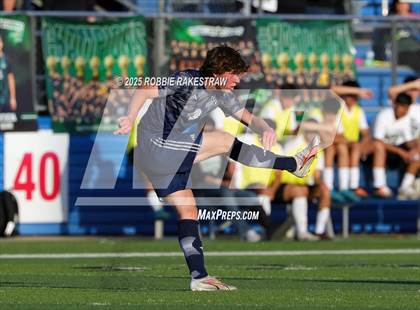 Thumbnail 2 in Walnut Grove vs. Southwest (UIL 5A Soccer Division I Final) photogallery.