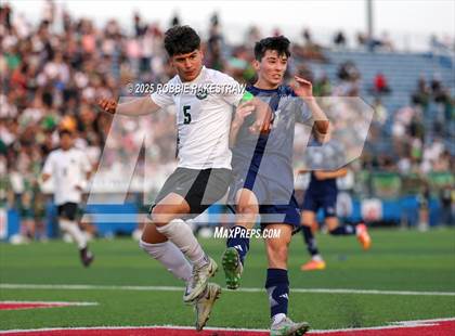 Thumbnail 1 in Walnut Grove vs. Southwest (UIL 5A Soccer Division I Final) photogallery.