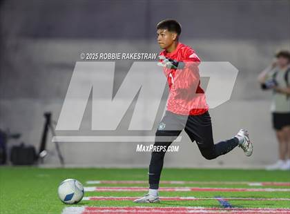 Thumbnail 2 in Walnut Grove vs. Southwest (UIL 5A Soccer Division I Final) photogallery.