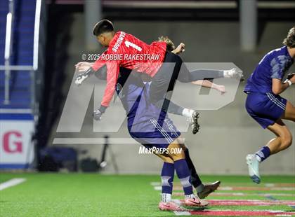 Thumbnail 3 in Walnut Grove vs. Southwest (UIL 5A Soccer Division I Final) photogallery.