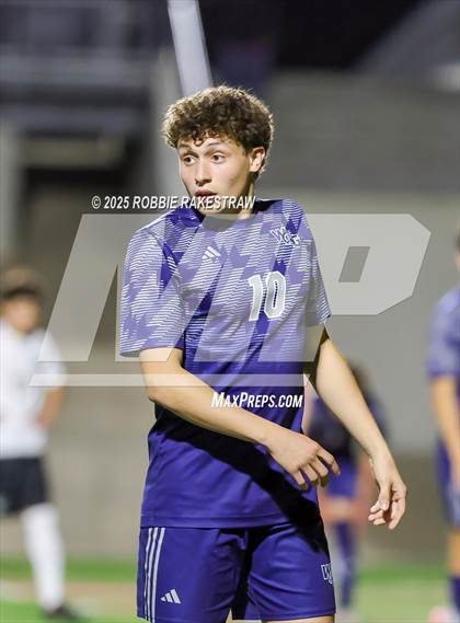 Thumbnail 2 in Walnut Grove vs. Southwest (UIL 5A Soccer Division I Final) photogallery.