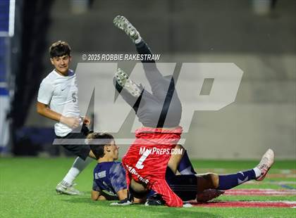 Thumbnail 2 in Walnut Grove vs. Southwest (UIL 5A Soccer Division I Final) photogallery.