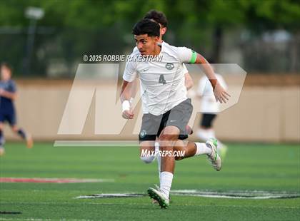 Thumbnail 3 in Walnut Grove vs. Southwest (UIL 5A Soccer Division I Final) photogallery.