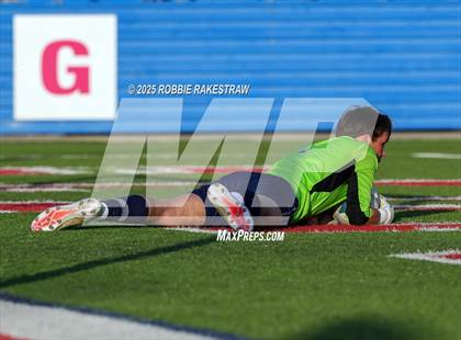 Thumbnail 1 in Walnut Grove vs. Southwest (UIL 5A Soccer Division I Final) photogallery.
