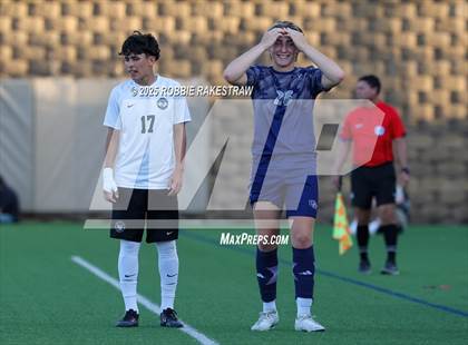 Thumbnail 1 in Walnut Grove vs. Southwest (UIL 5A Soccer Division I Final) photogallery.