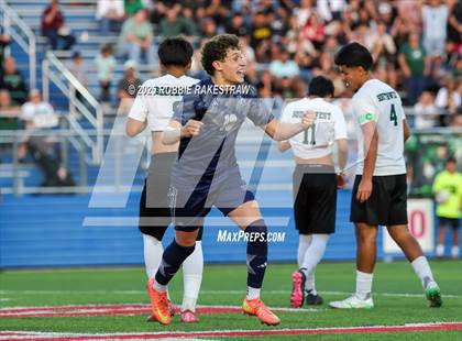 Thumbnail 3 in Walnut Grove vs. Southwest (UIL 5A Soccer Division I Final) photogallery.