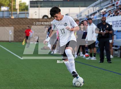 Thumbnail 2 in Walnut Grove vs. Southwest (UIL 5A Soccer Division I Final) photogallery.