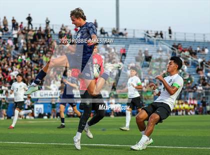 Thumbnail 3 in Walnut Grove vs. Southwest (UIL 5A Soccer Division I Final) photogallery.
