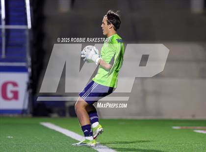 Thumbnail 3 in Walnut Grove vs. Southwest (UIL 5A Soccer Division I Final) photogallery.