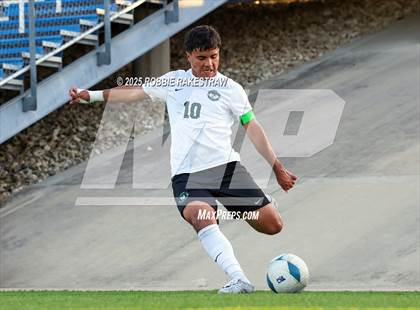 Thumbnail 3 in Walnut Grove vs. Southwest (UIL 5A Soccer Division I Final) photogallery.