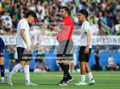 Thumbnail 3 in Walnut Grove vs. Southwest (UIL 5A Soccer Division I Final) photogallery.