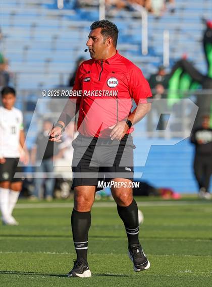 Thumbnail 2 in Walnut Grove vs. Southwest (UIL 5A Soccer Division I Final) photogallery.
