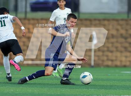 Thumbnail 3 in Walnut Grove vs. Southwest (UIL 5A Soccer Division I Final) photogallery.