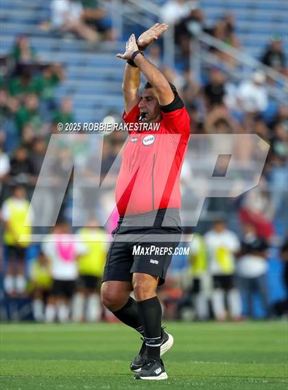 Thumbnail 2 in Walnut Grove vs. Southwest (UIL 5A Soccer Division I Final) photogallery.
