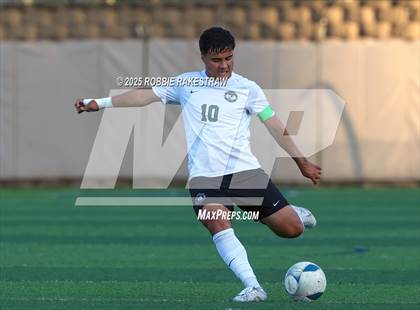 Thumbnail 2 in Walnut Grove vs. Southwest (UIL 5A Soccer Division I Final) photogallery.