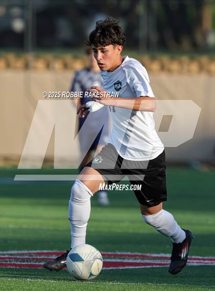 Thumbnail 1 in Walnut Grove vs. Southwest (UIL 5A Soccer Division I Final) photogallery.