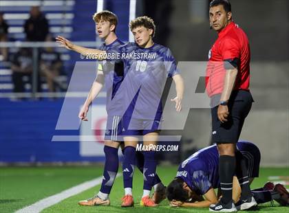 Thumbnail 2 in Walnut Grove vs. Southwest (UIL 5A Soccer Division I Final) photogallery.
