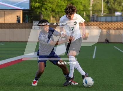 Thumbnail 3 in Walnut Grove vs. Southwest (UIL 5A Soccer Division I Final) photogallery.
