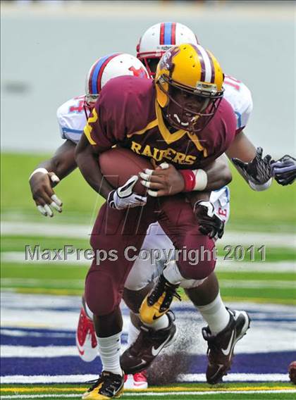 Thumbnail 3 in Skyline vs. Glades Central (Gridiron Challenge) photogallery.