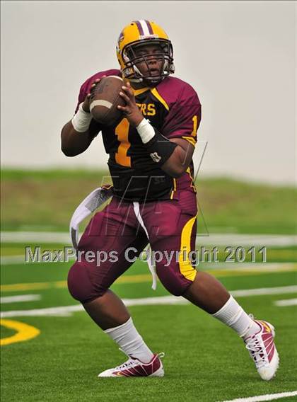 Thumbnail 1 in Skyline vs. Glades Central (Gridiron Challenge) photogallery.
