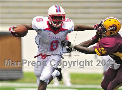 Thumbnail 3 in Skyline vs. Glades Central (Gridiron Challenge) photogallery.