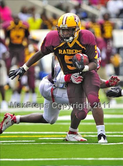 Thumbnail 1 in Skyline vs. Glades Central (Gridiron Challenge) photogallery.