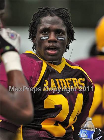 Thumbnail 2 in Skyline vs. Glades Central (Gridiron Challenge) photogallery.