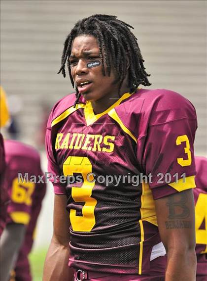 Thumbnail 1 in Skyline vs. Glades Central (Gridiron Challenge) photogallery.