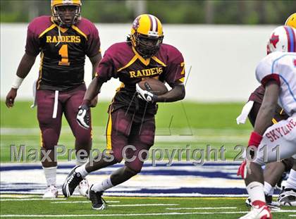 Thumbnail 1 in Skyline vs. Glades Central (Gridiron Challenge) photogallery.