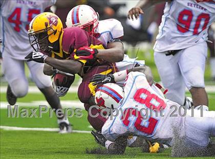 Thumbnail 1 in Skyline vs. Glades Central (Gridiron Challenge) photogallery.