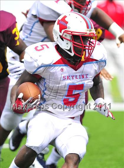 Thumbnail 3 in Skyline vs. Glades Central (Gridiron Challenge) photogallery.