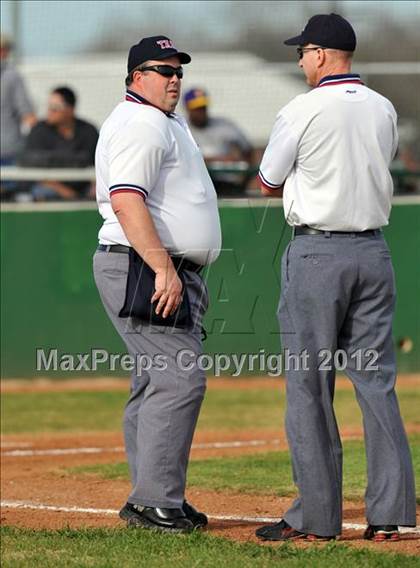 Thumbnail 3 in Blue Ridge vs Bonham (Fightin' Farmers Invitational) photogallery.